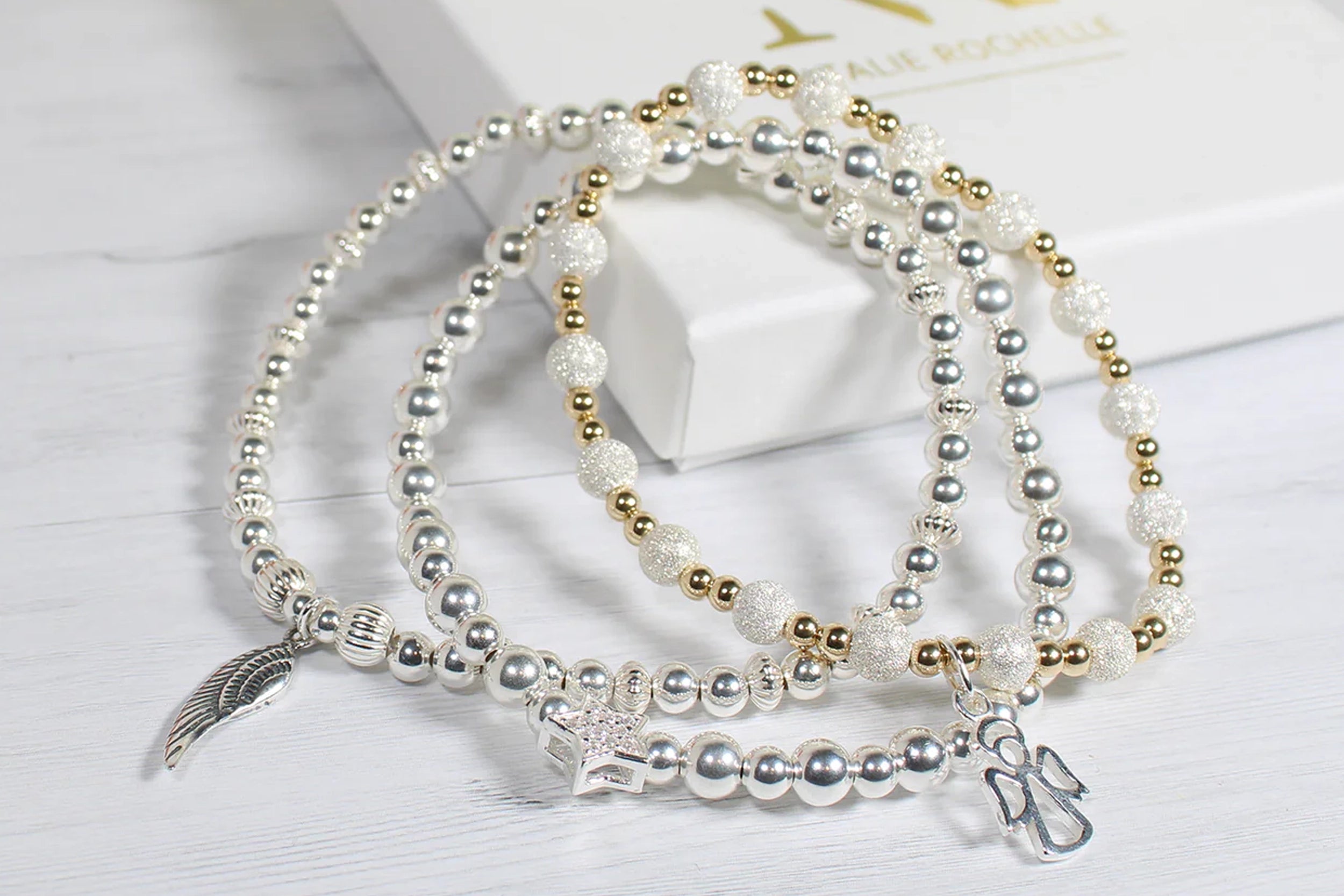 Can you mix Gold and Silver Bracelets? Style Tips & Ideas