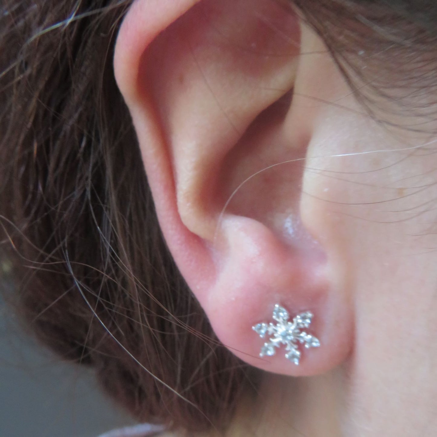 Sterling Silver 925 Snowflake stud earrings